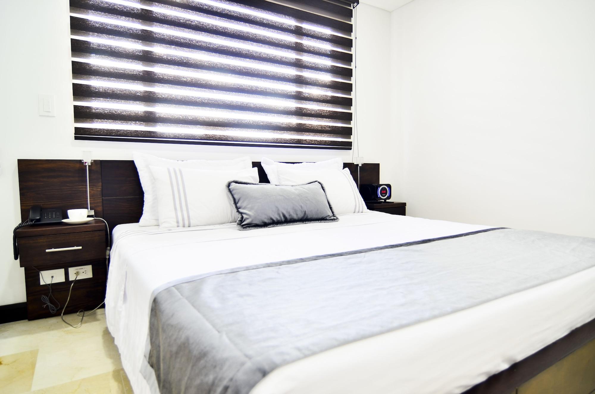 Hotel Lleras 10 Меделин Екстериор снимка